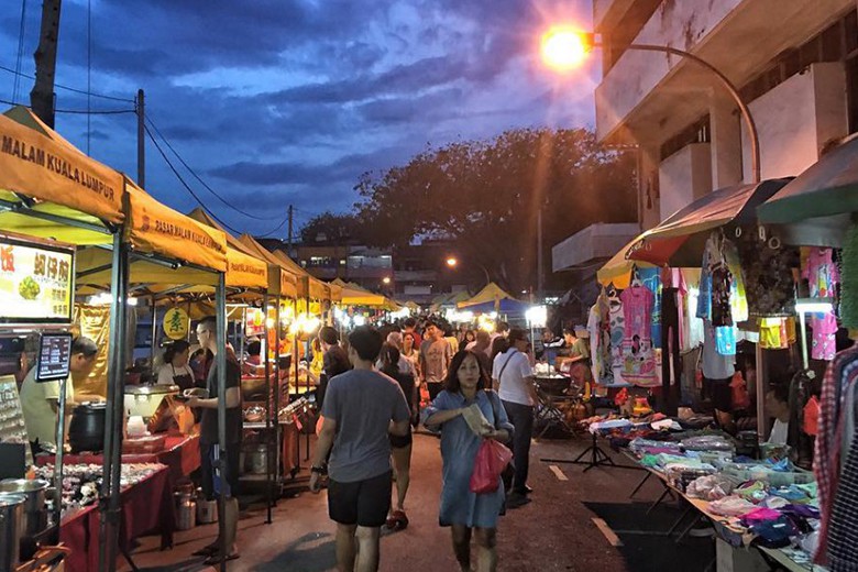 Pasar Malam Pekan Meru